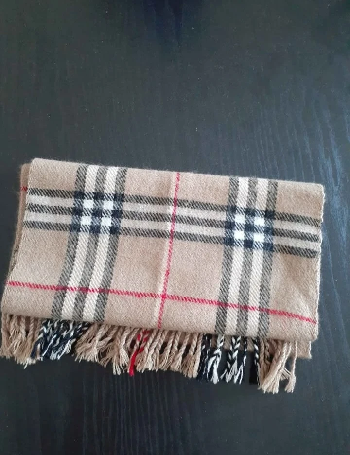 Classic Plaid Scarf - Brand new