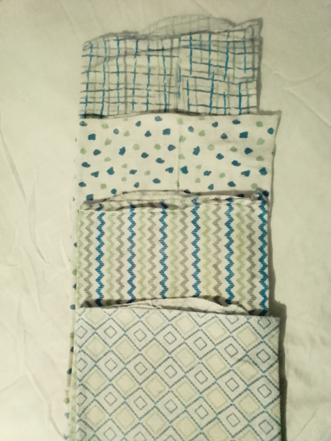 Set of 4 Swaddle Diapers 🥕 Free - photo 2