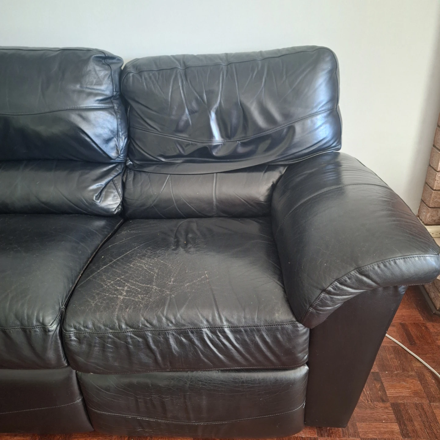 Black Leather Sectional Sofa - photo 4