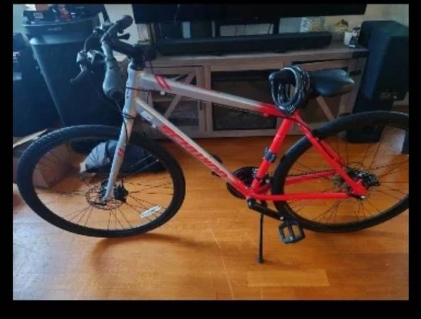 NEW Schwinn Hybrid bike 28" wheels 700cc - photo 4