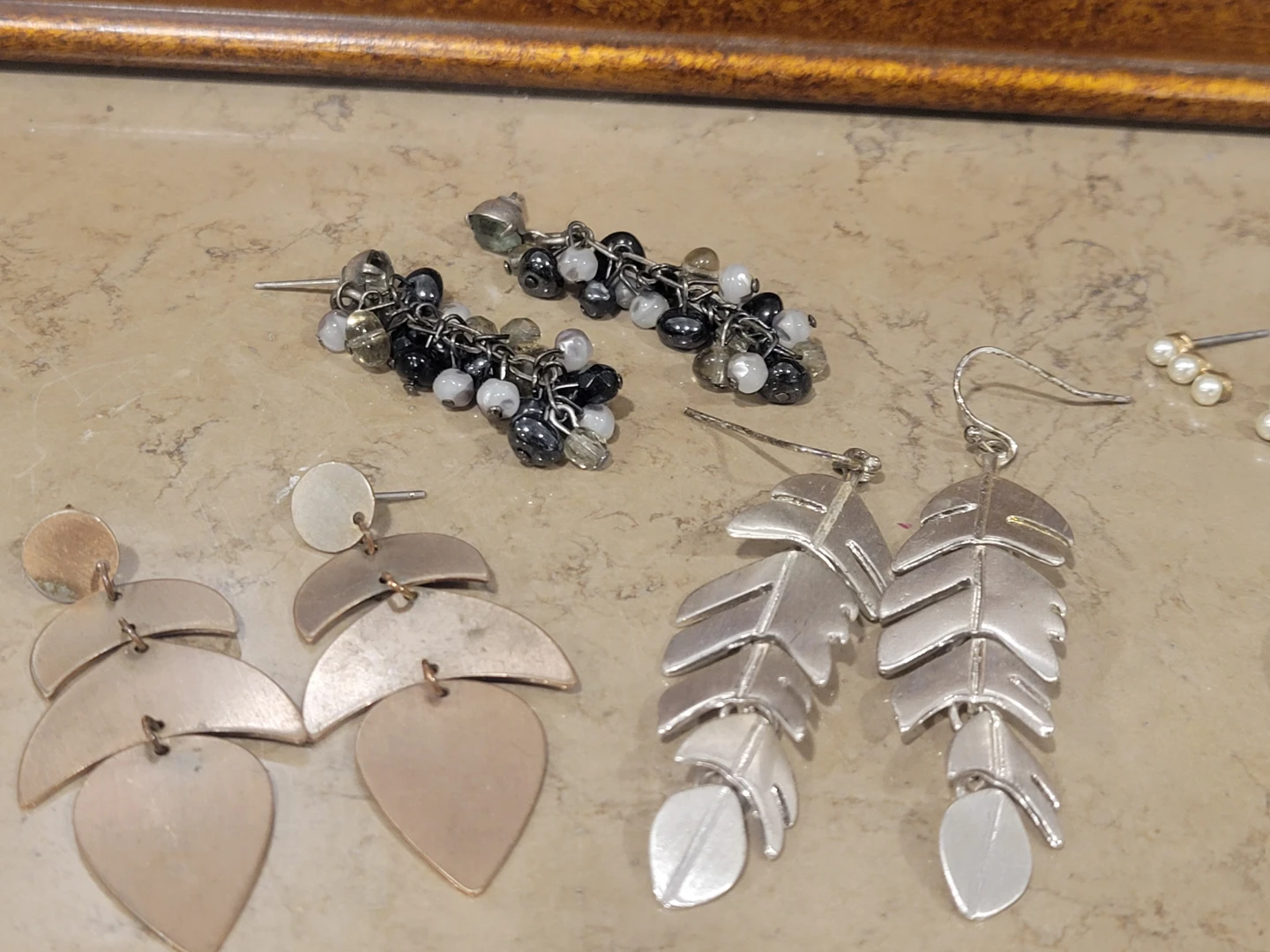 Fashion Earrings lot - photo 2