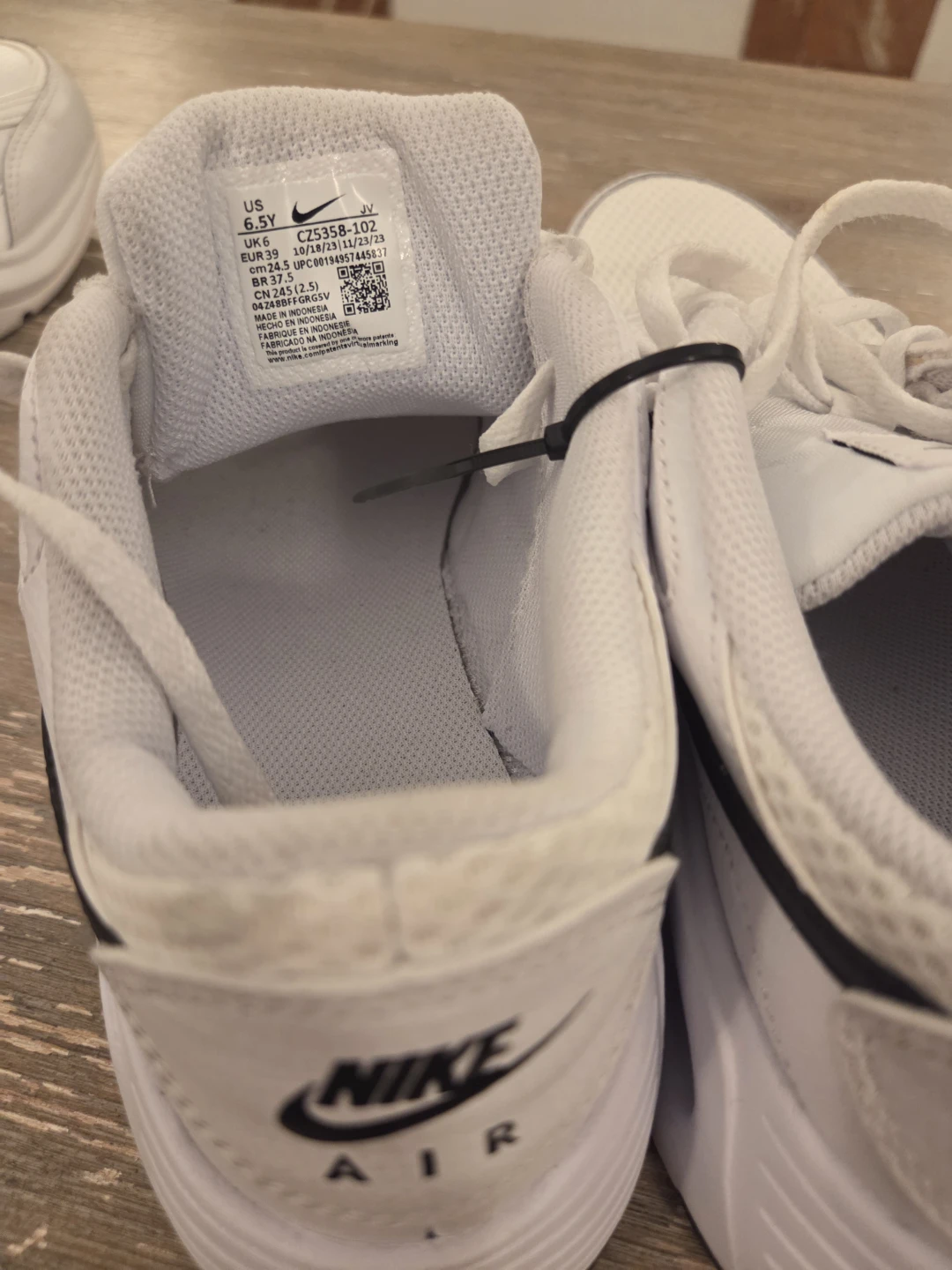 Nike Air Sneakers - White/Black - photo 4