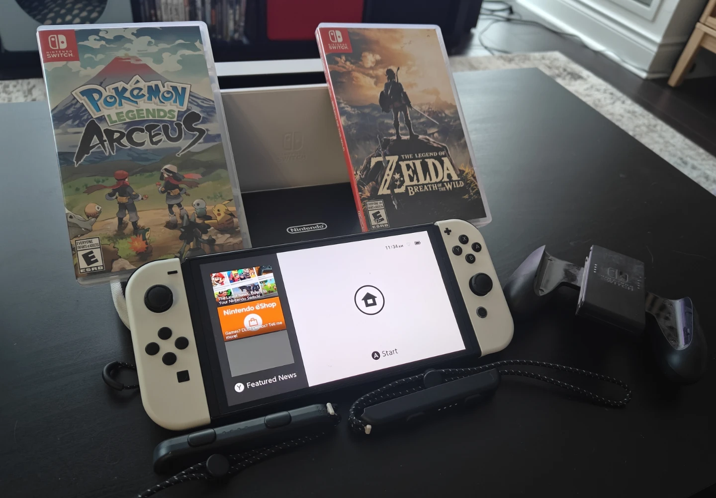 Nintendo Switch OLED with 2 games and accessories - photo 2