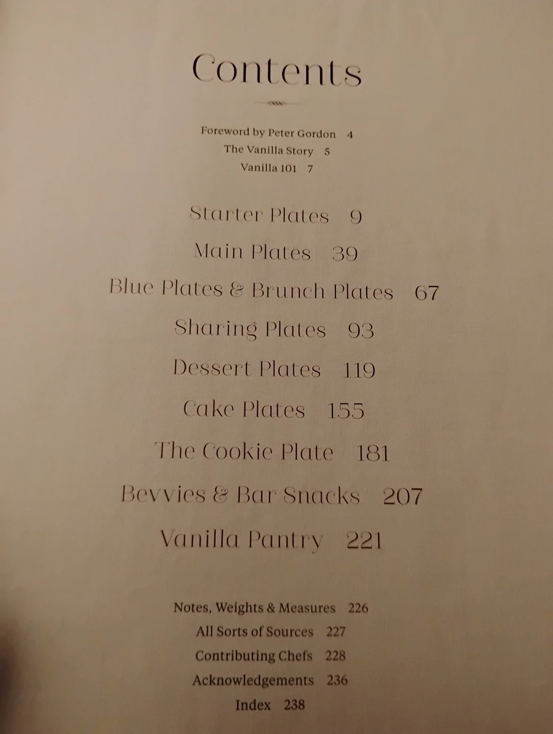 COOKBOOK - THE VANILLA TABLE EDITED BY NATASHA MACALLER - photo 2