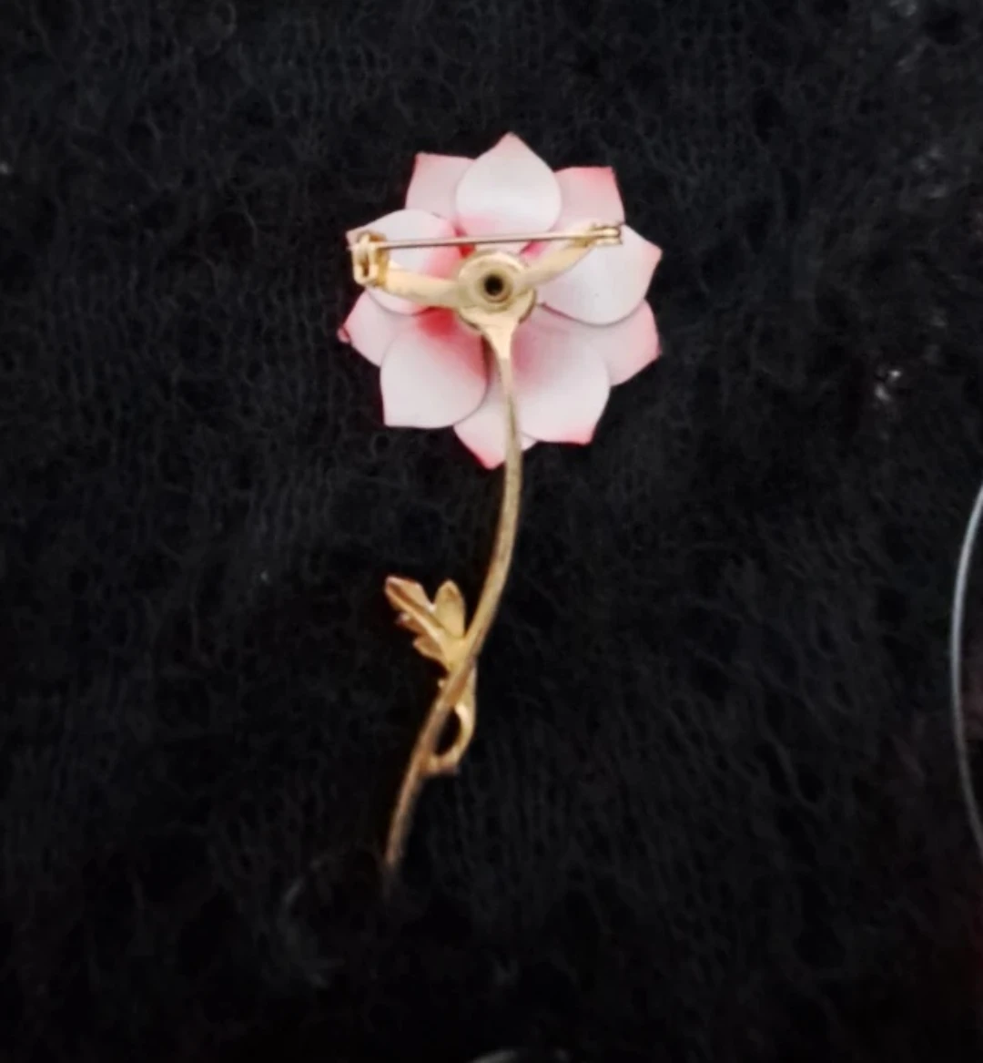 Beauiful Shiny Red Flower Brooch - photo 2
