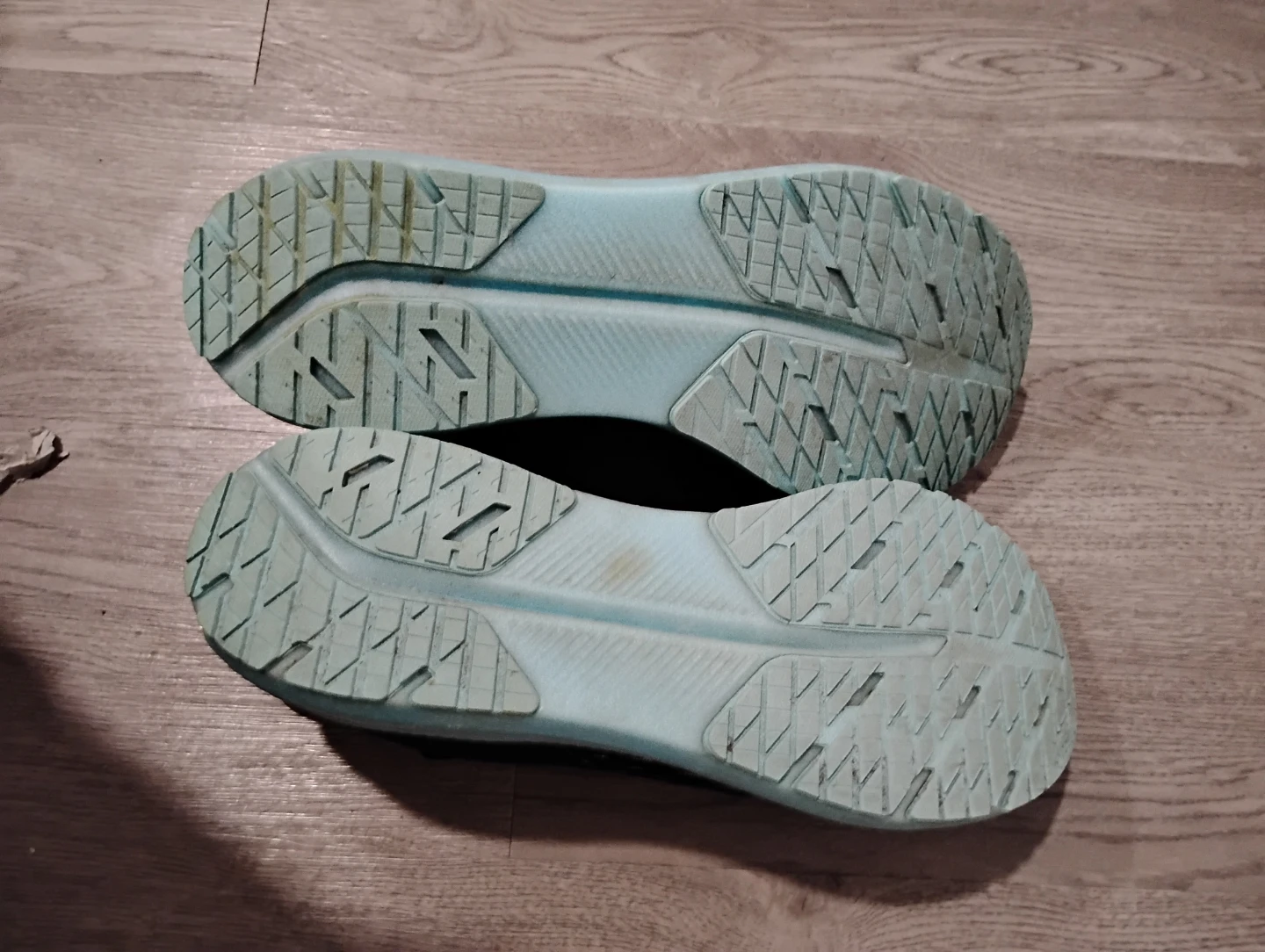 Woman's Used Brooks Running Shoes 🏆