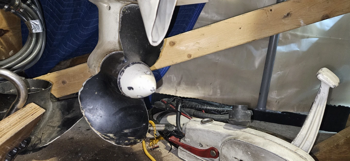 Kiekhaefer Mercury Mark 58 Outboard Motor - photo 4