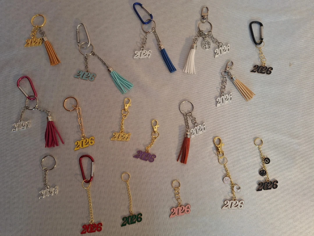 Assorted purse /knapsack/key chain/bag Charrms 2026 - photo 5