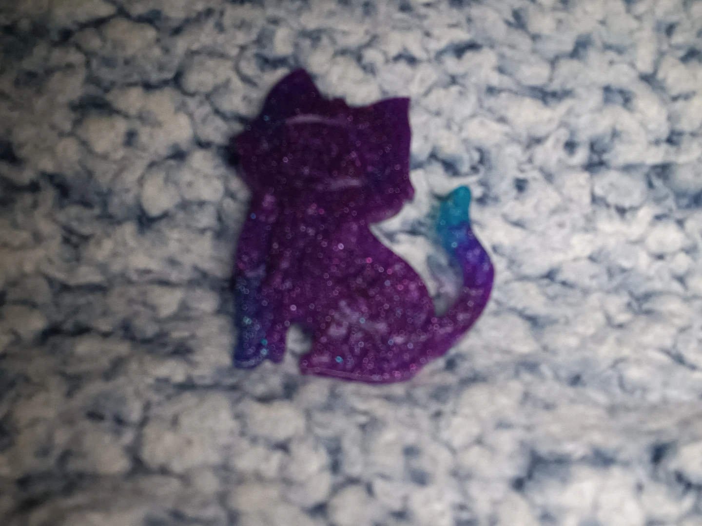 Handmade Glitter Resin Cat Charms - photo 2