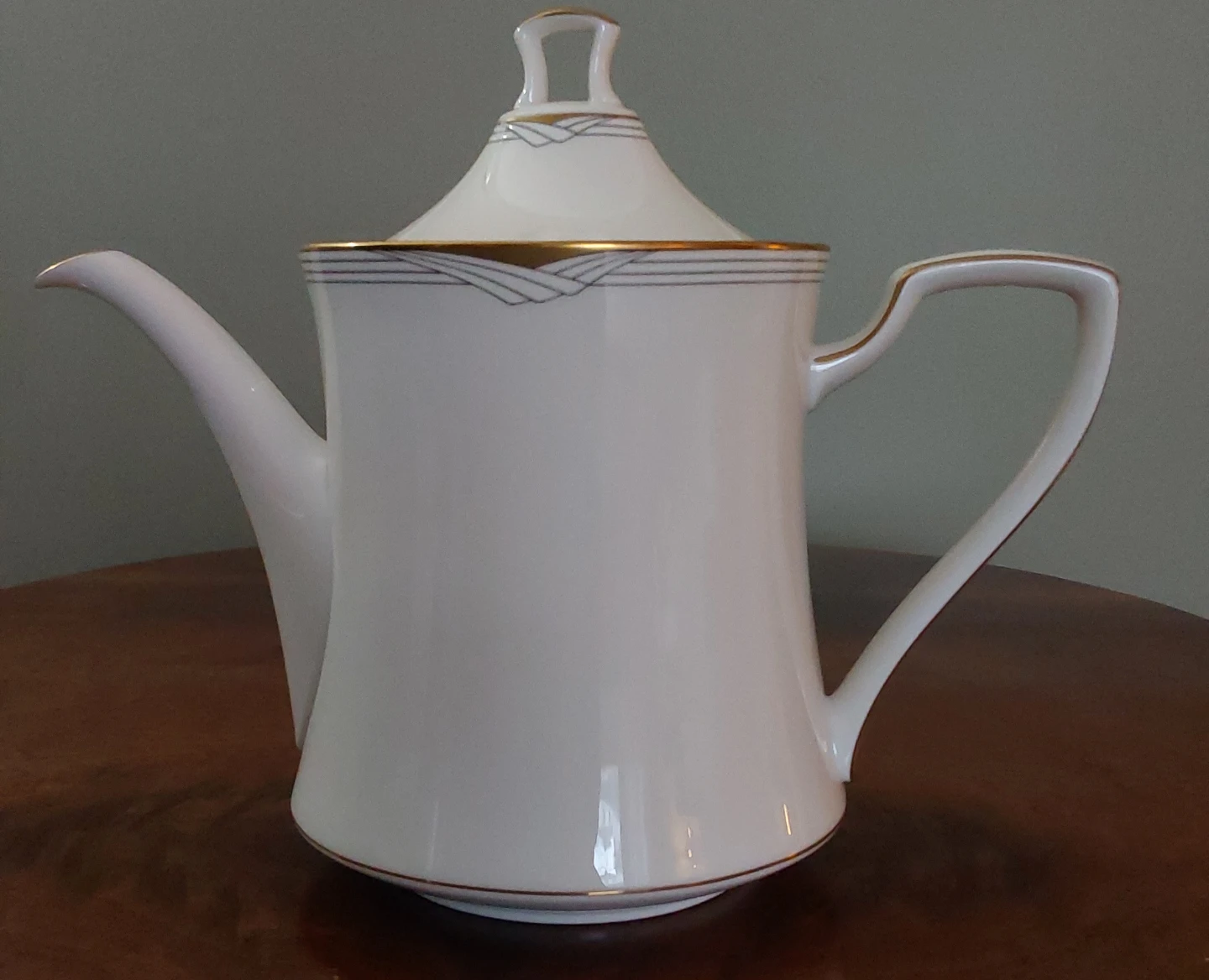 Noritake Golden Cove 7719 16 piece Coffee and Tea Service - photo 5