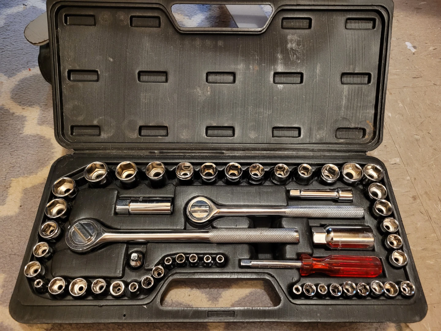 Socket Wrench Set with Case