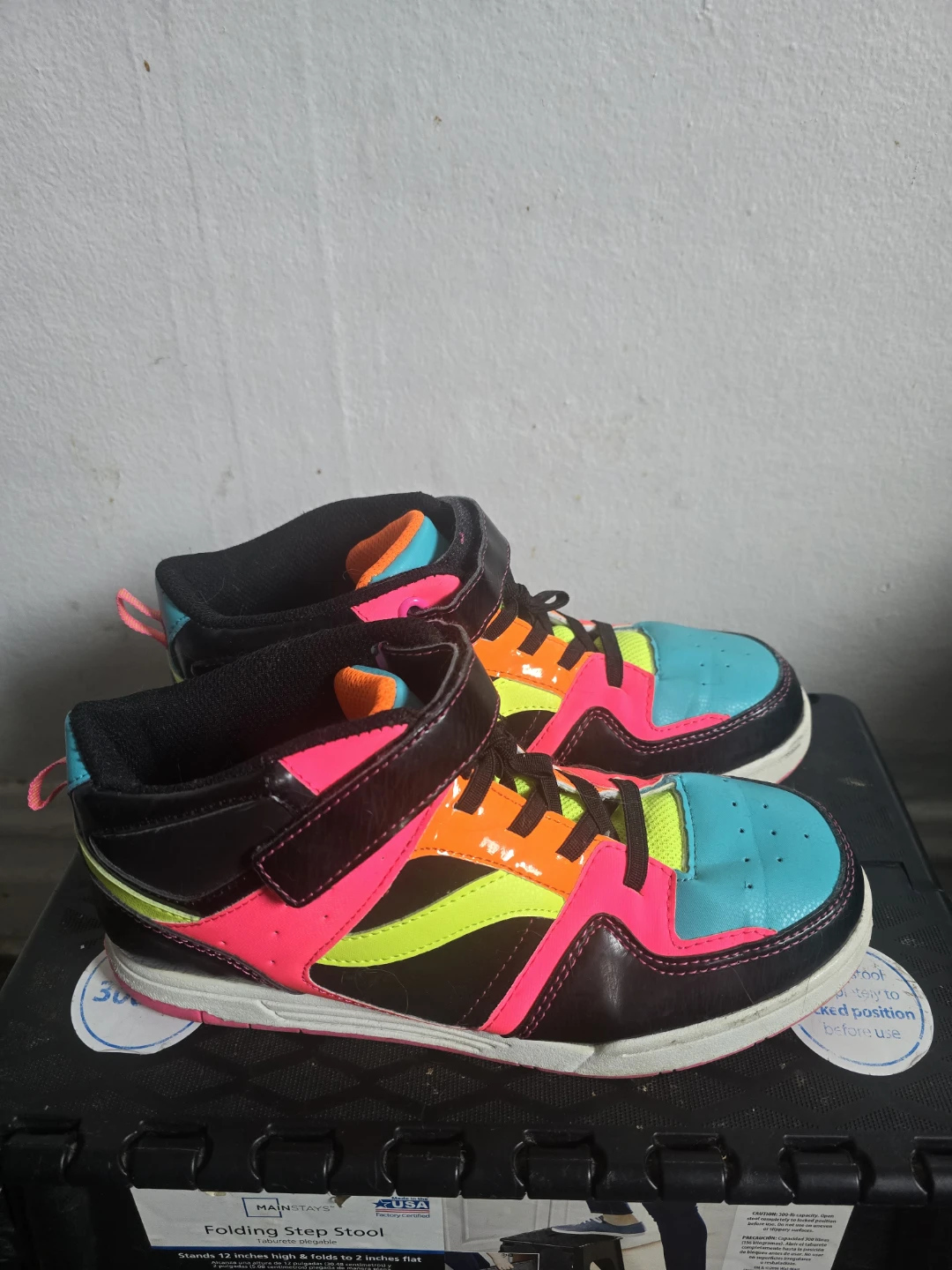 Ocean Pacific Hi-Top Sneakers Size 6
