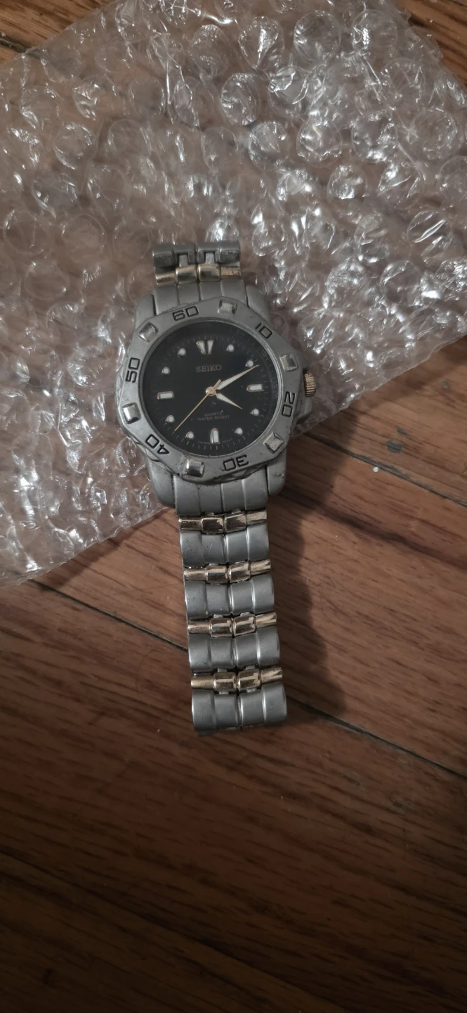 Seiko Quartz Watch - Stainless Steel - photo 4