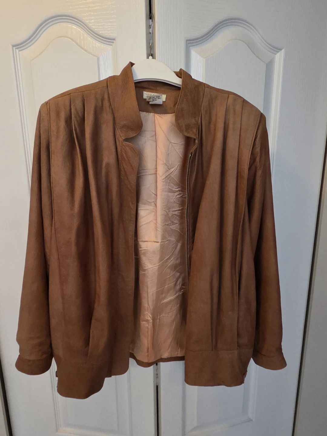 Australian soft lambskin women's bomber jacket - photo 3