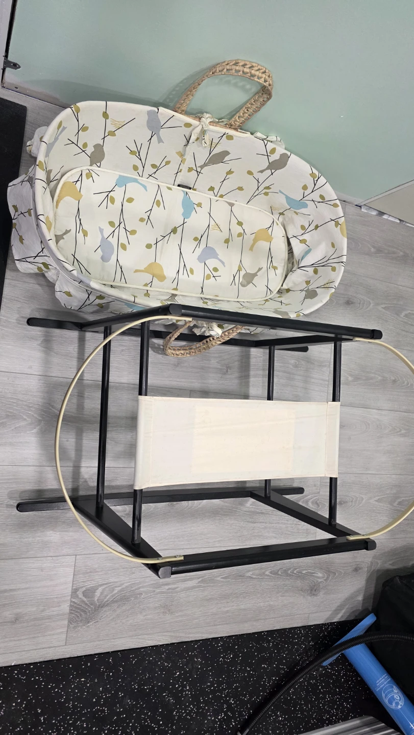 Baby Bassinet with Bird Pattern - photo 3