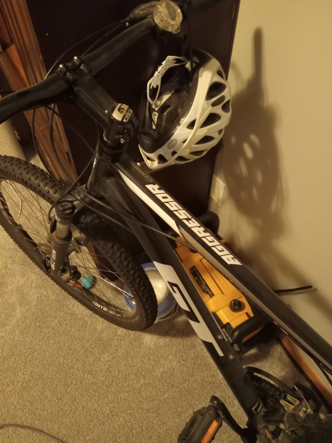 GT Aggressor Mountain Bike - photo 2