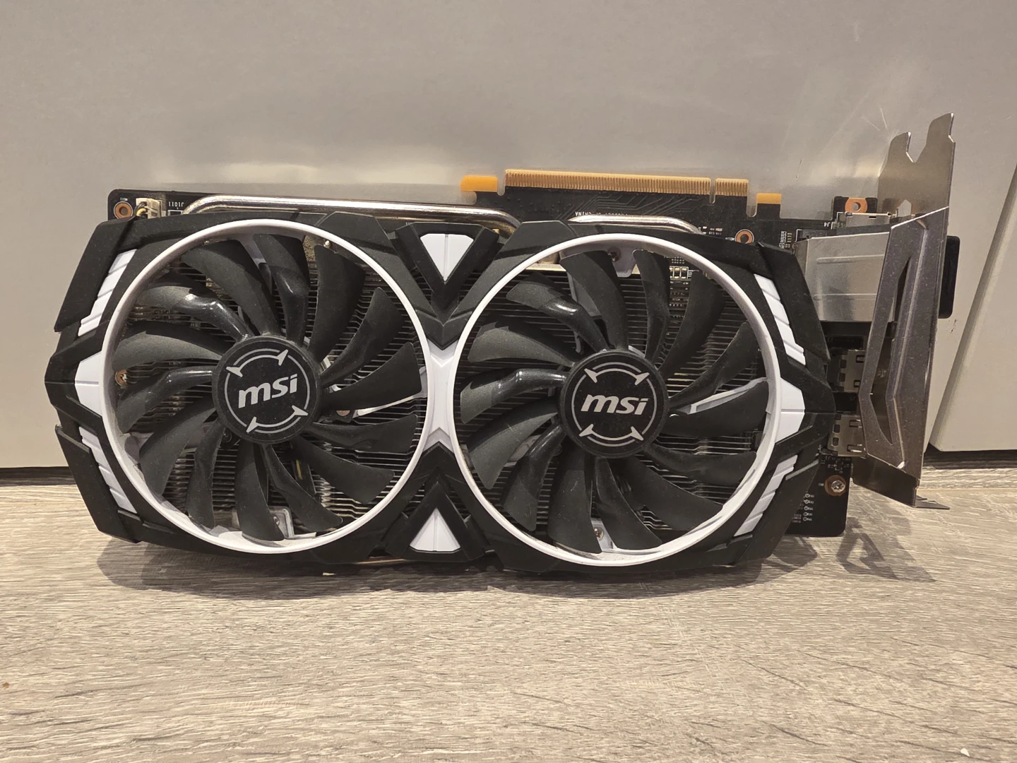 MSI GeForce GTX 1060 ARMOR 6G OCV1 Graphics Card