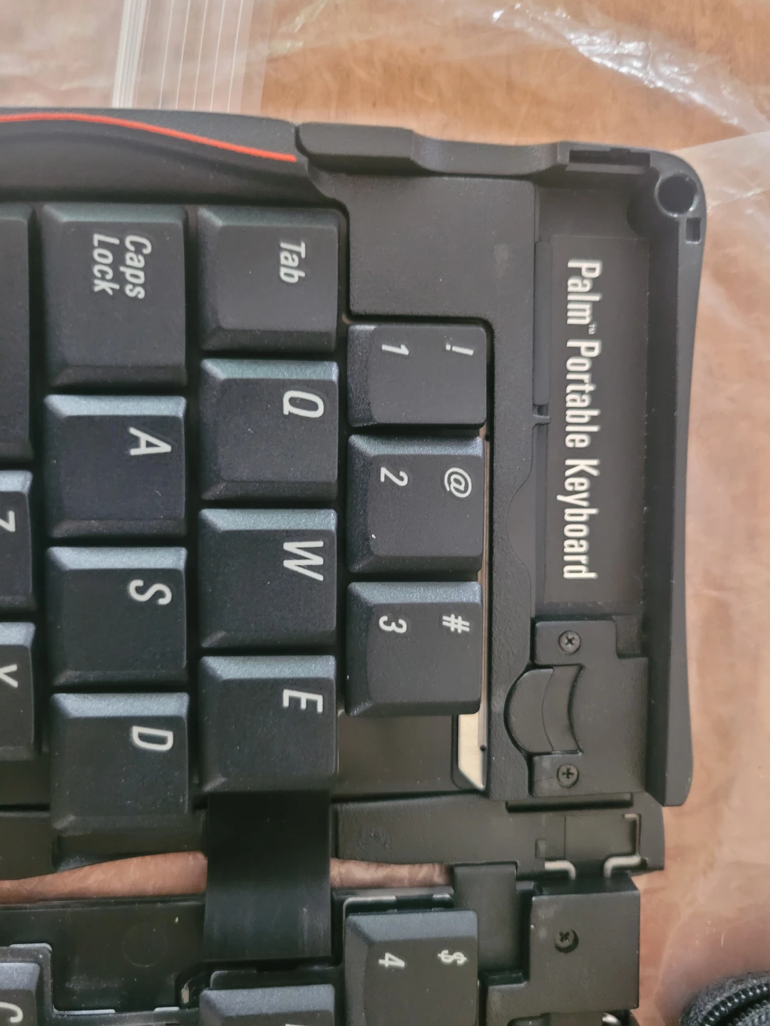 Palm Portable Foldable Full size Keyboard - photo 2