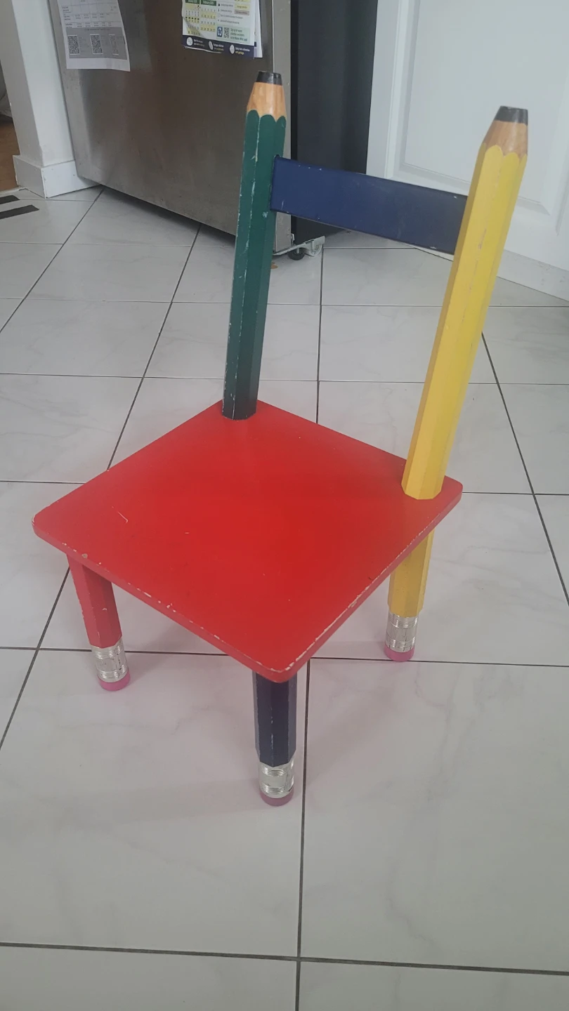 Kid's Pencil Chair
