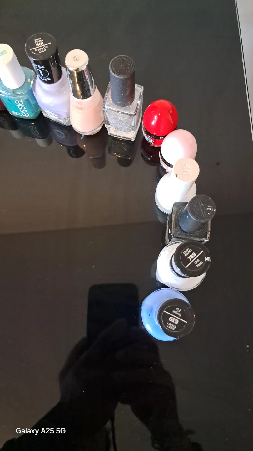 Assorted Nail Polishes - Essie, Sephora, Sally Hansen & more - photo 5