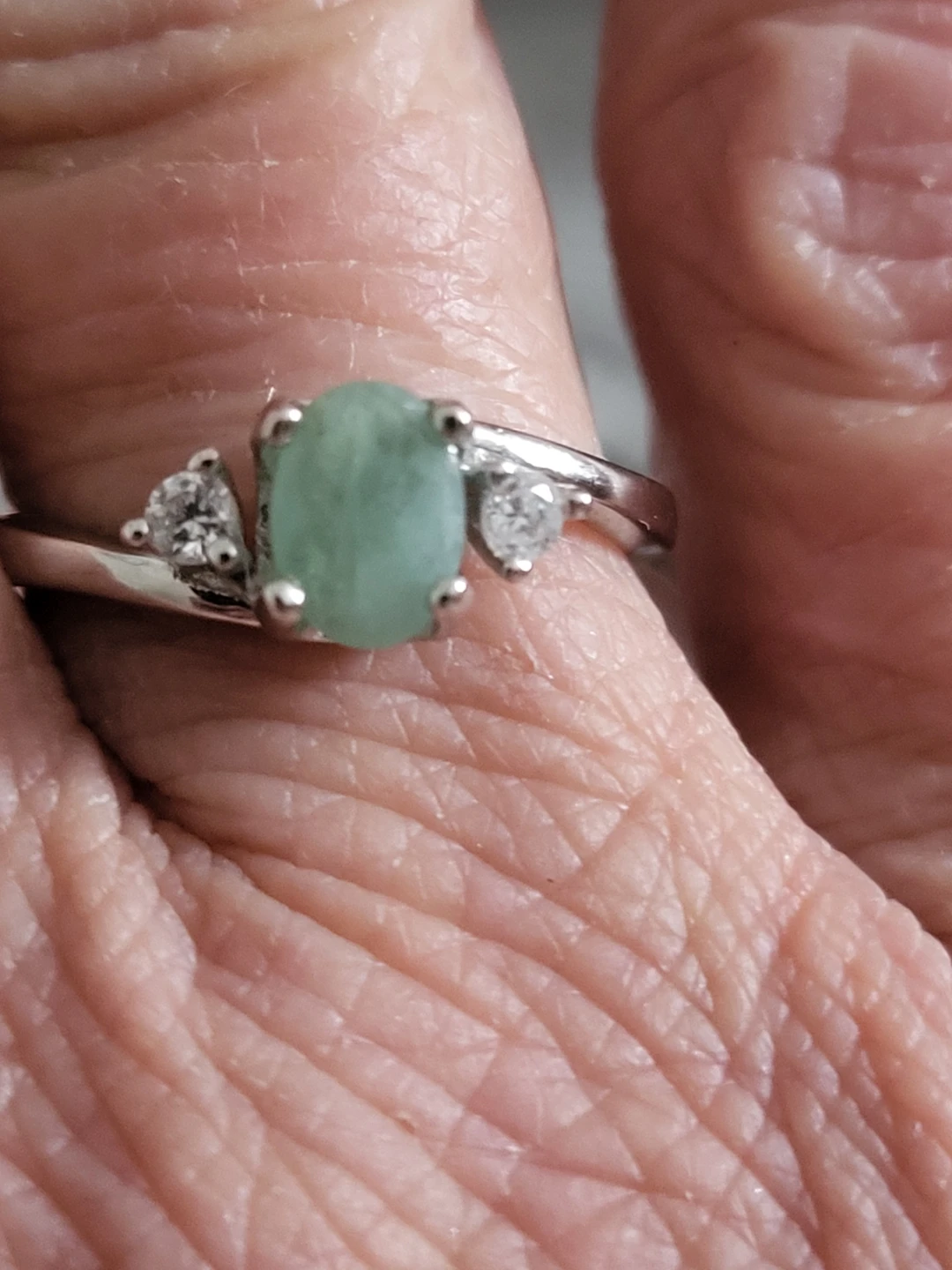Sterling Silver (1.5ct.)Emerald & CZ Ring - photo 3