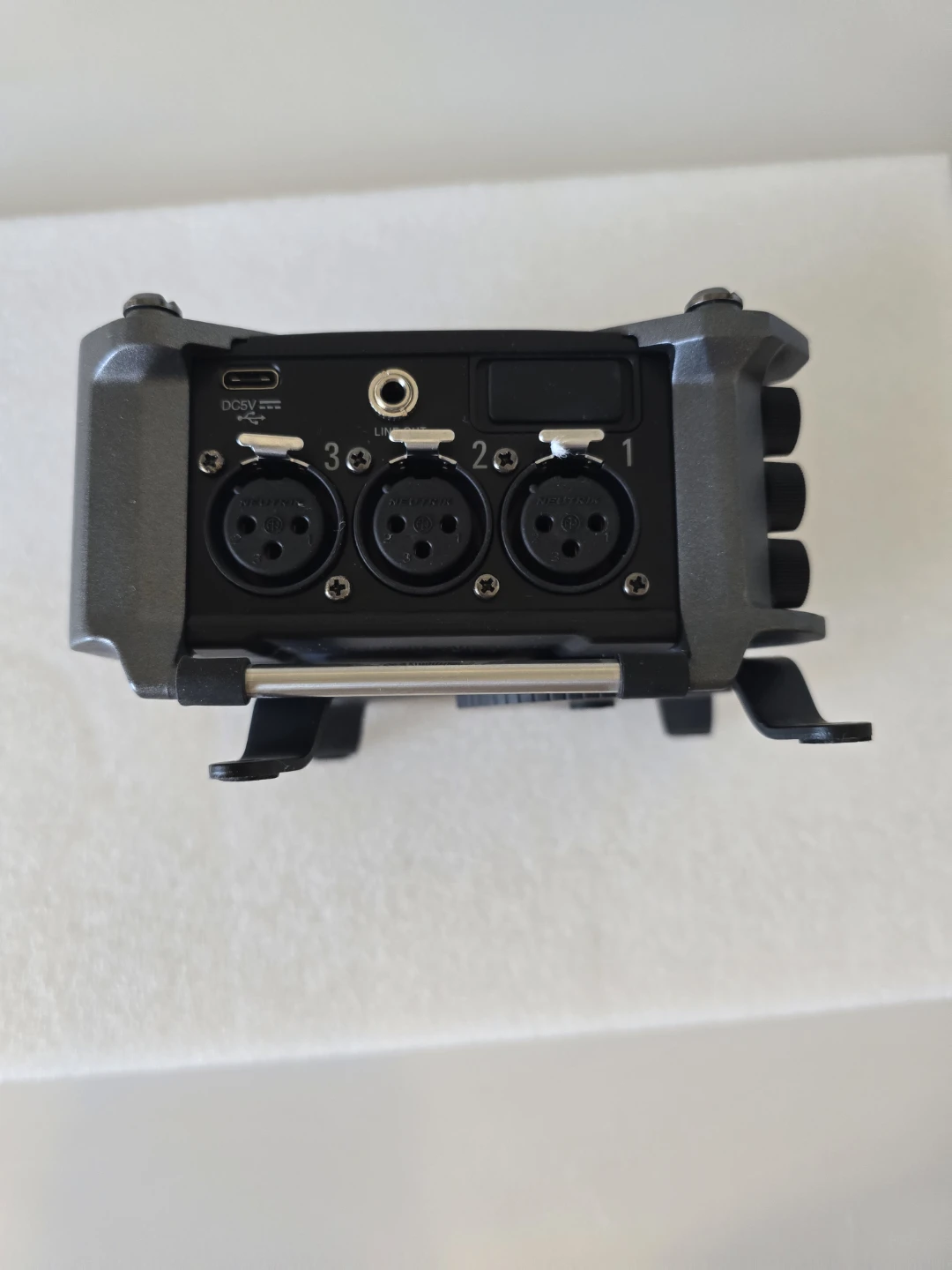 Zoom F6 Multi-Track Field Recorder - photo 3