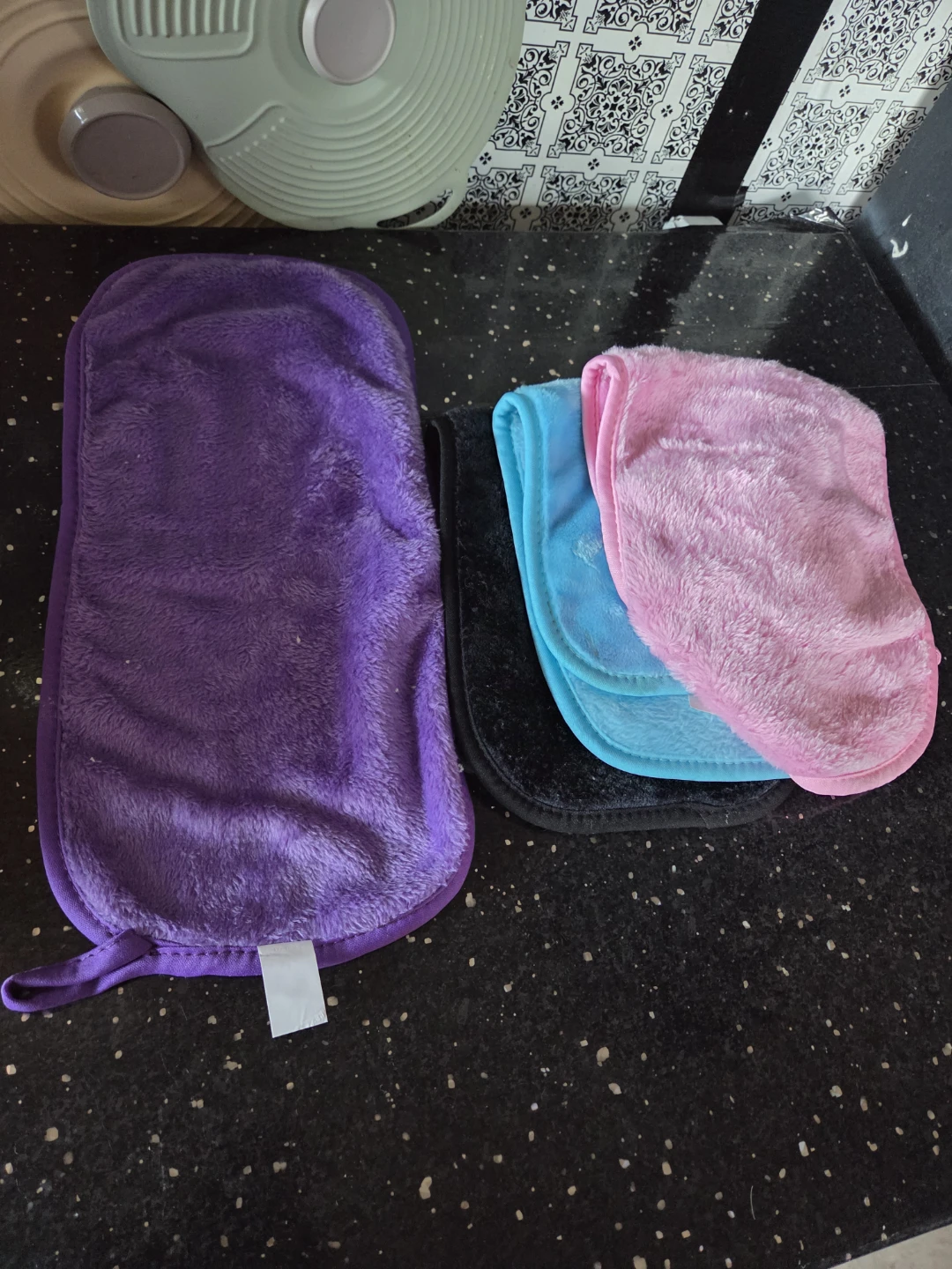 Reusable Makeup Remover Cloths - 4 Pack 🏆