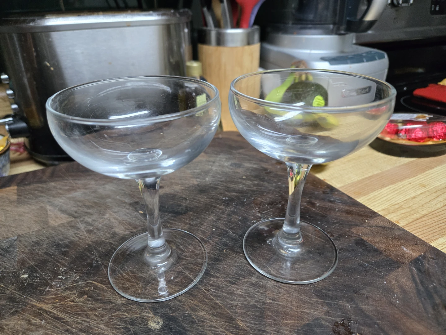 Set of 2 Clear Coupe Glasses