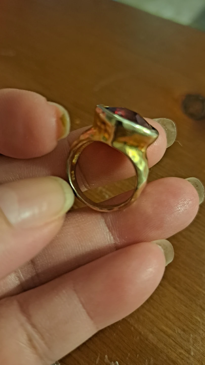 14K/925 Ring with Large Red Gemstone - photo 4
