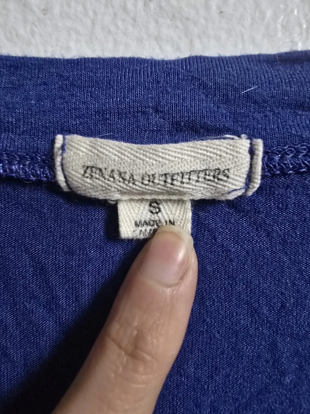 Zenana Outfitters Blue Long Sleeve V-Neck Top Size S - photo 4