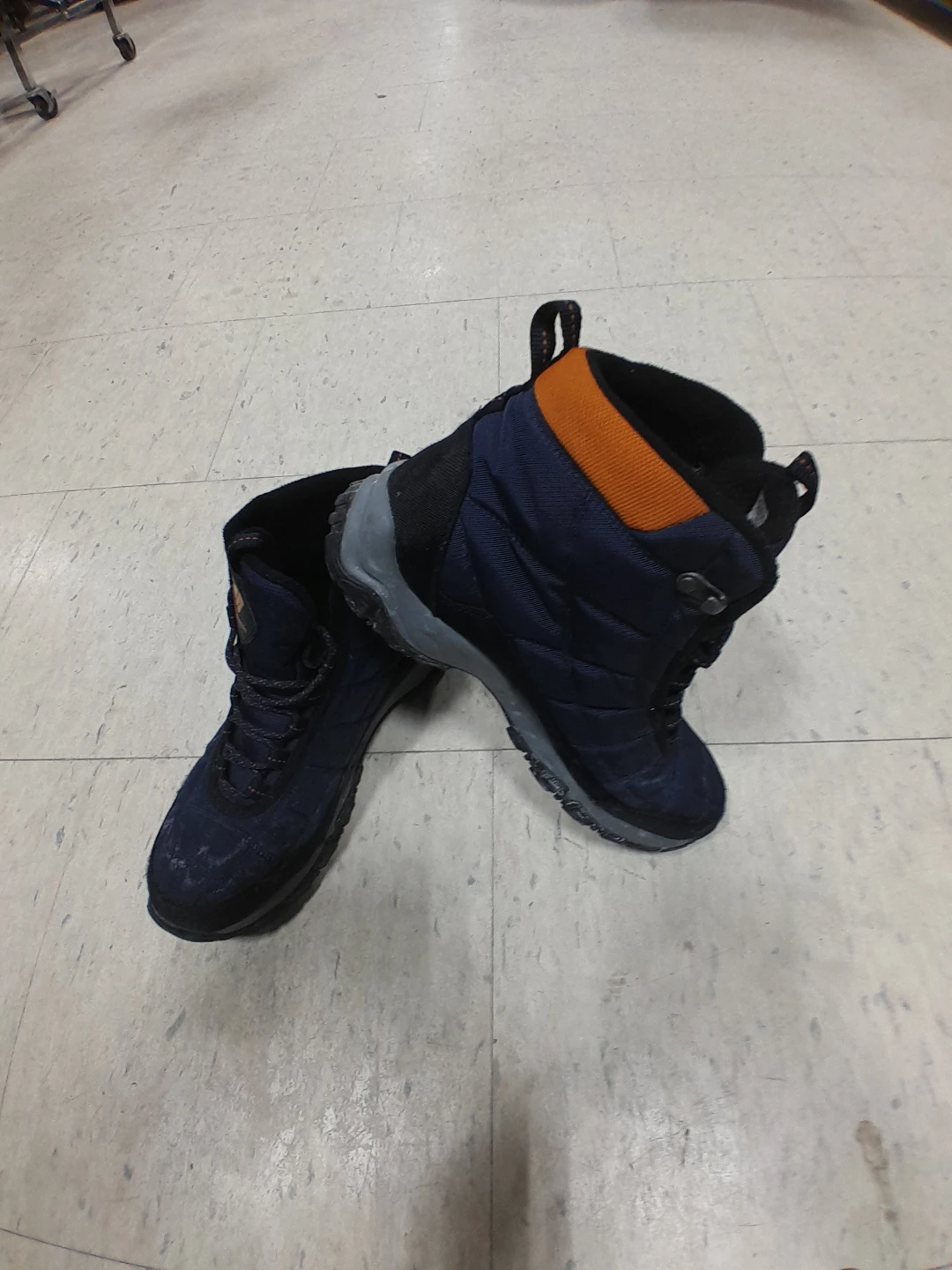 Columbia All Season Boot Men's Size 9.5 - photo 2