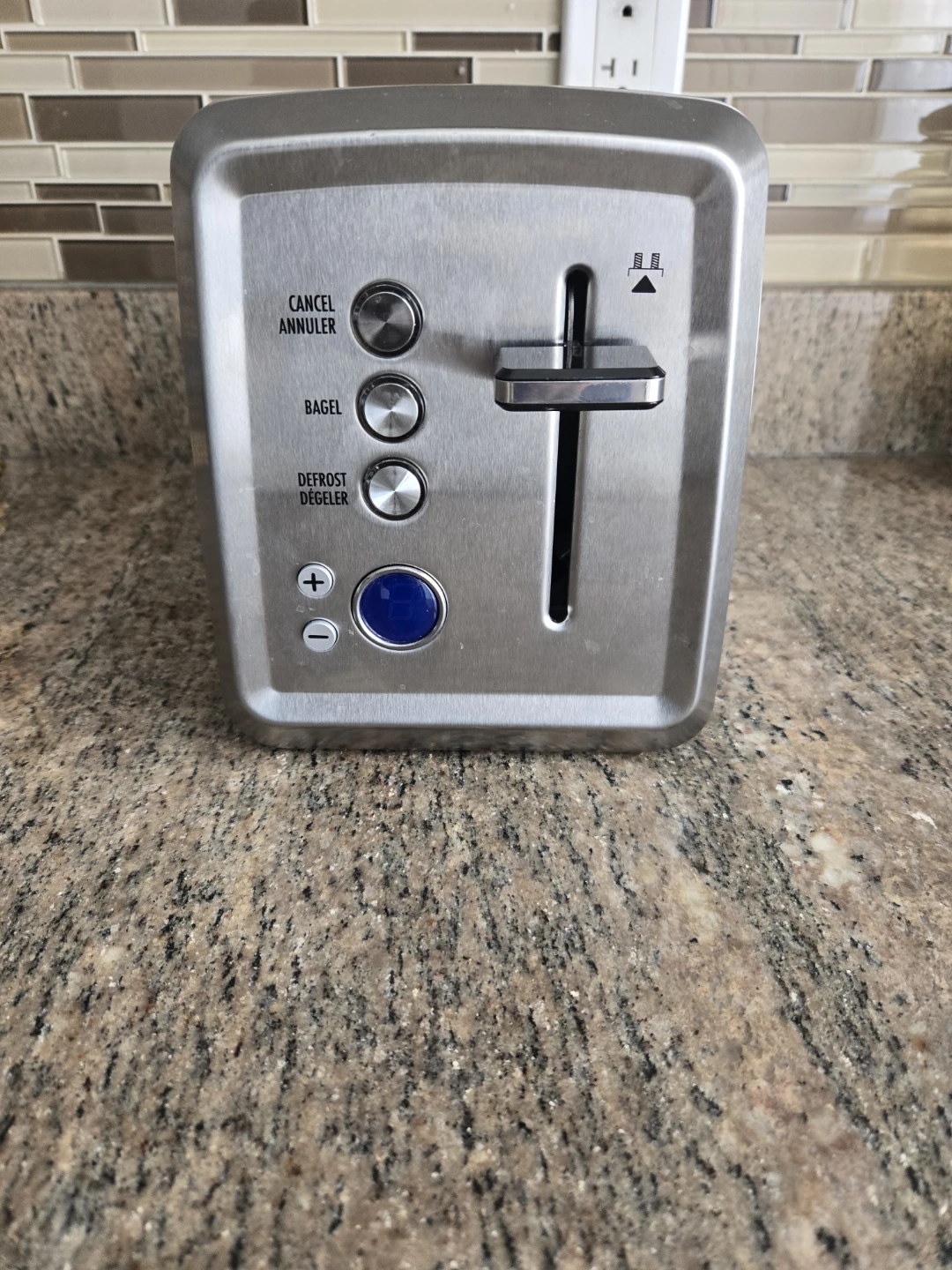 Hamilton Beach 2-Slice Toaster - photo 2