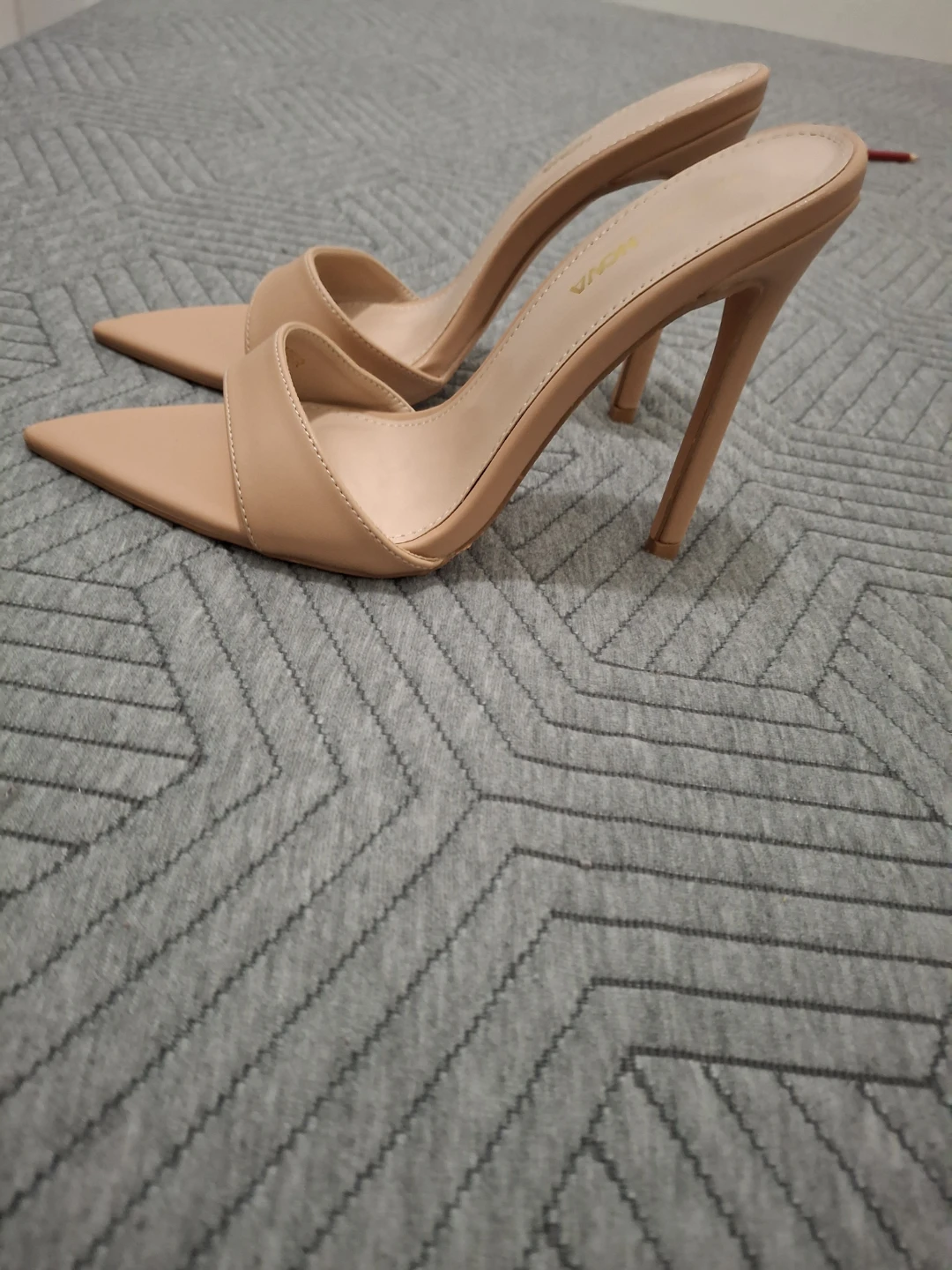 Fashion Nova Nude Pointed Toe Mules Heels - photo 2