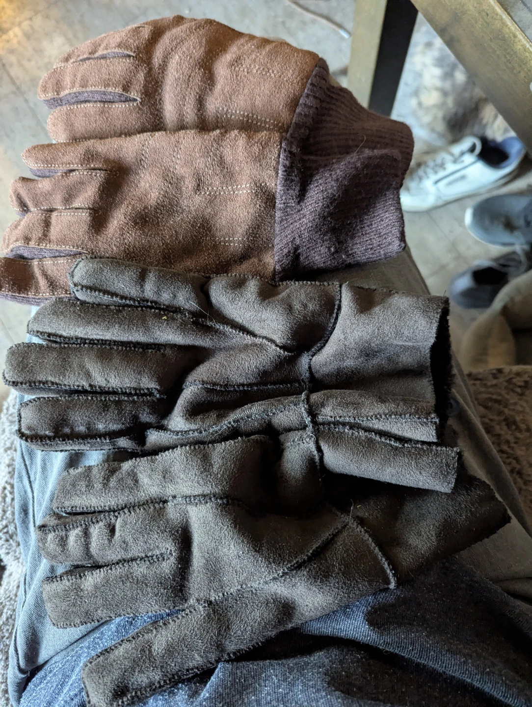 Brown Suede Gloves with Knit Cuffs - photo 2