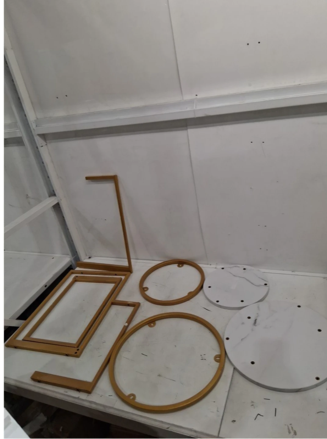 2-Piece Nesting Side Tables - Gold & White Marble - photo 3