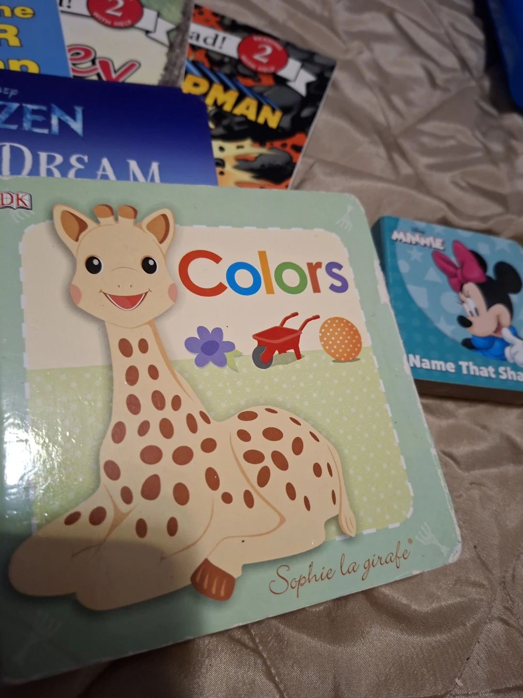 Sophie la girafe "Colors" Board Book🏆 - photo 2