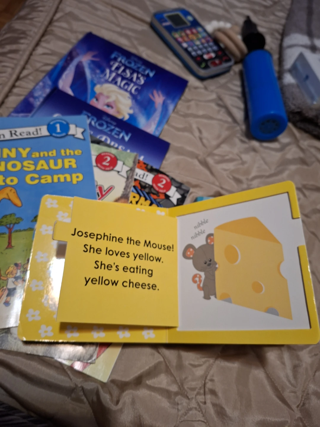 Sophie la girafe "Colors" Board Book🏆 - photo 5