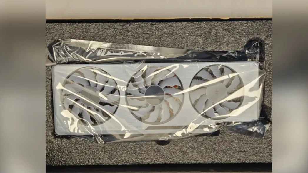 Gigabyte GeForce RTX 3090 Vision OC 24G Graphics Card - photo 2