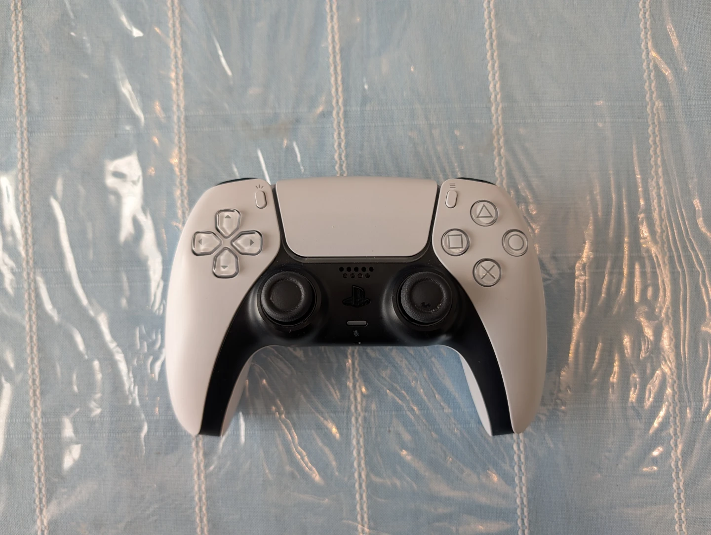 PS5 Slim Digital Edition (1TB) + 2 Controllers - Like New! - photo 2