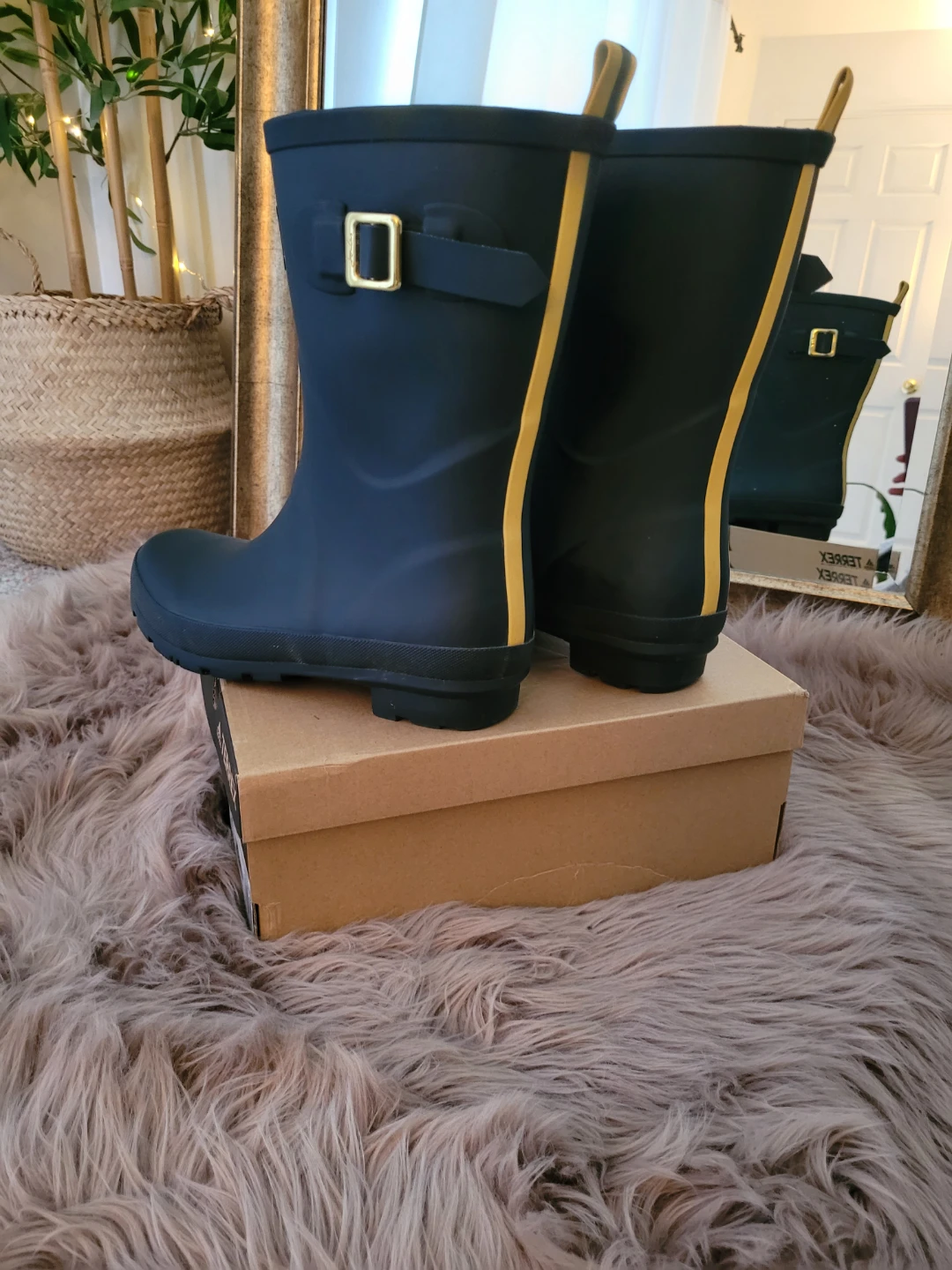 Joules Women's Tall Rubber Rain Boots - Navy/Yellow - photo 4