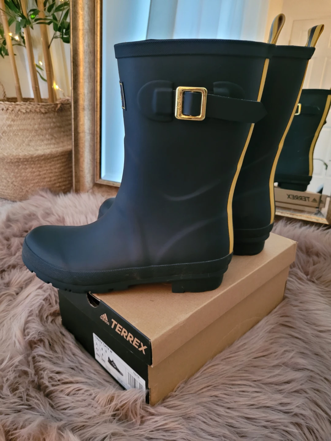 Joules Women's Tall Rubber Rain Boots - Navy/Yellow - photo 5