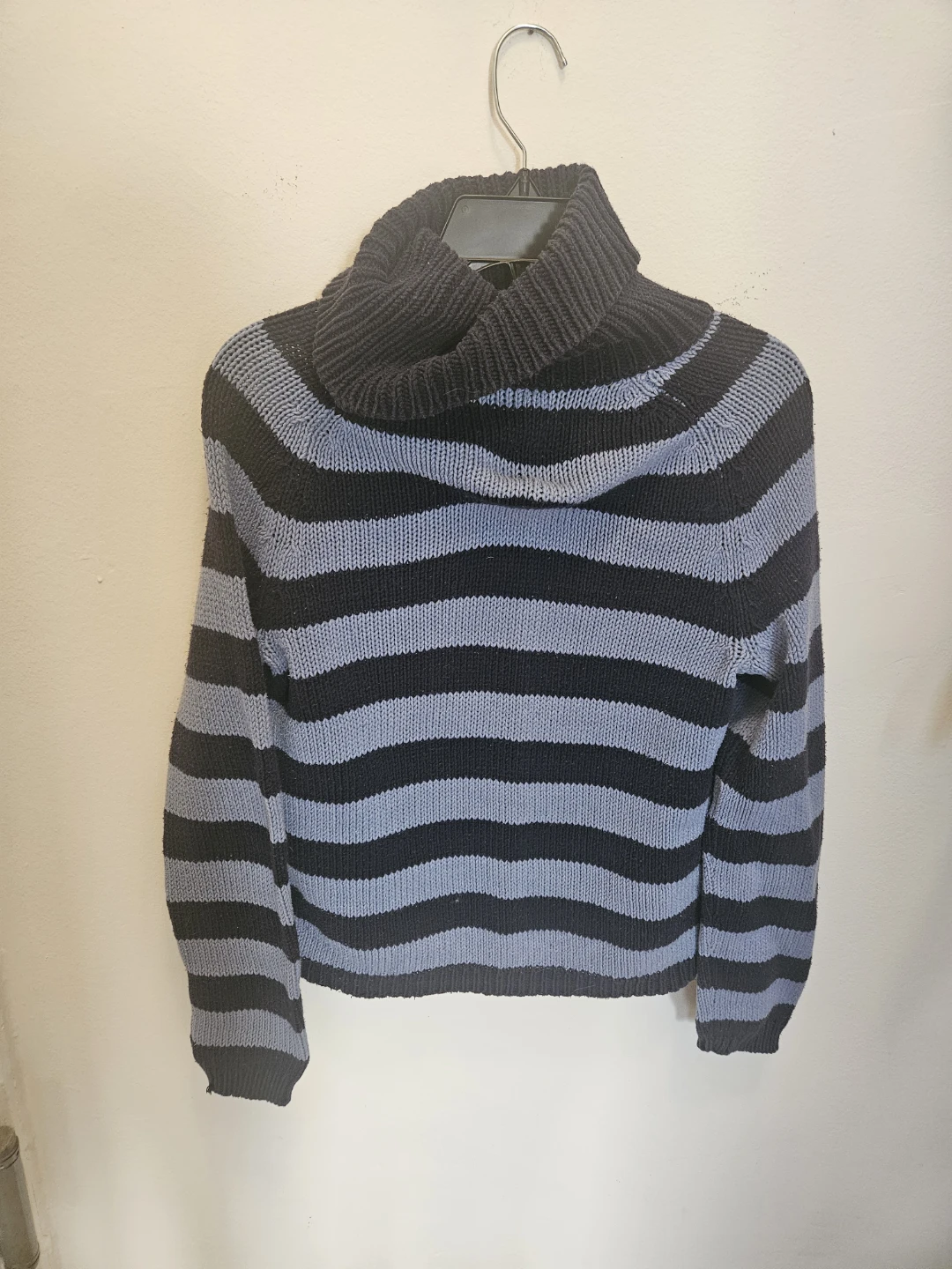 Blue striped sweater 🏆 - photo 2