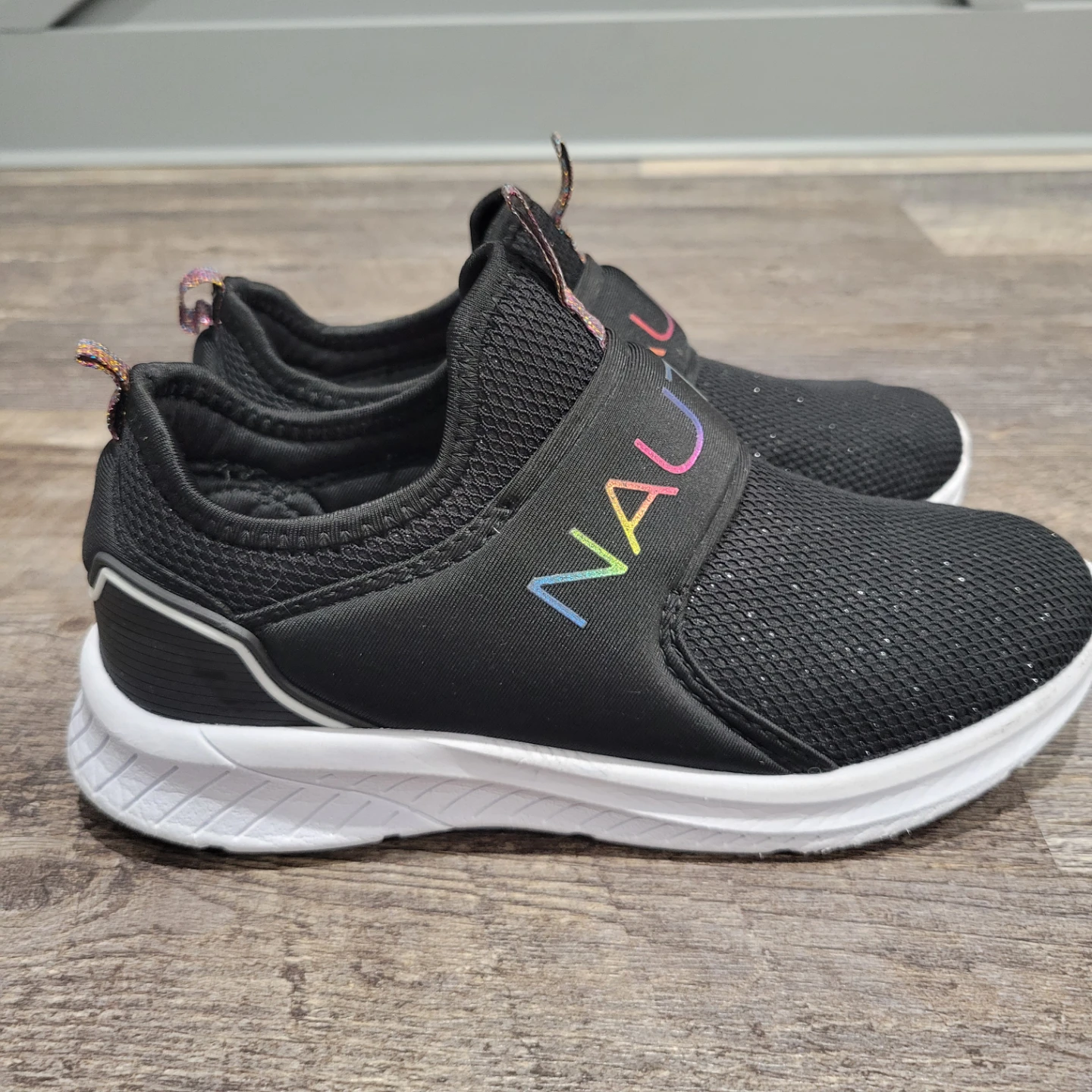 Nautica Black Slip-On Shoes Girls Size 3 - photo 2