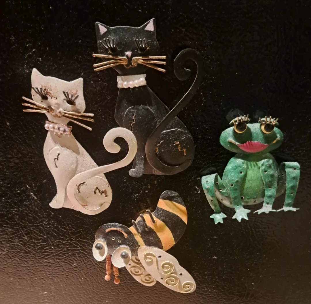 Set of 4 whimsical metal animal fridge magnets