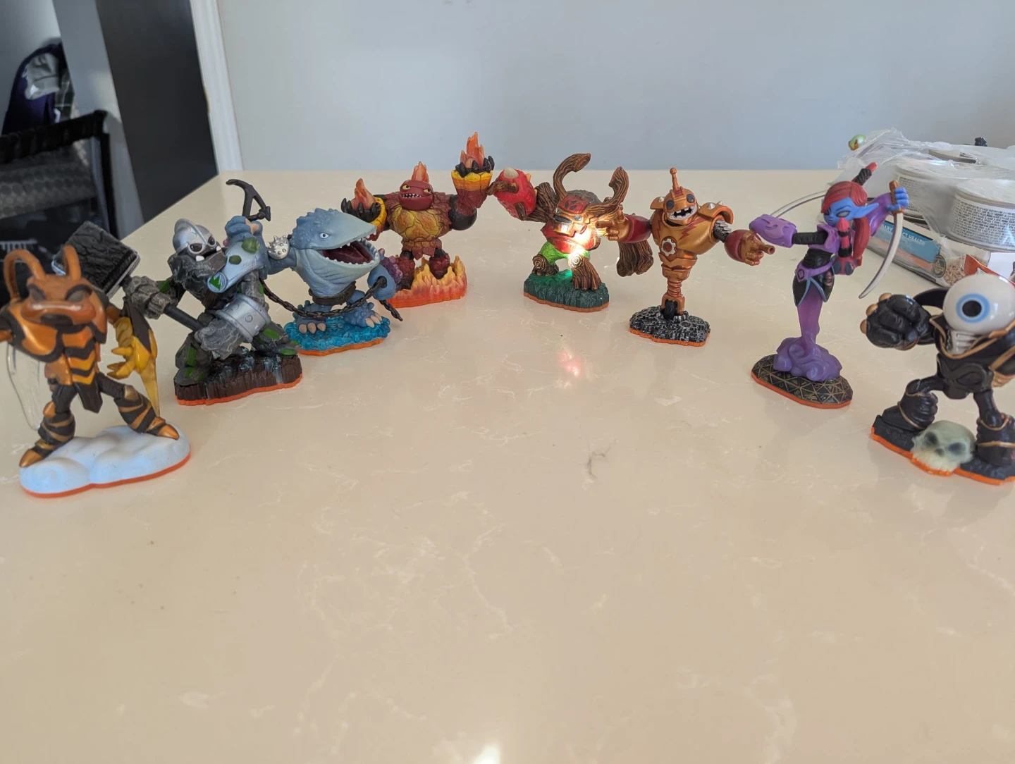 Skylanders, Skylander Giants, plus three games and two portals - photo 3