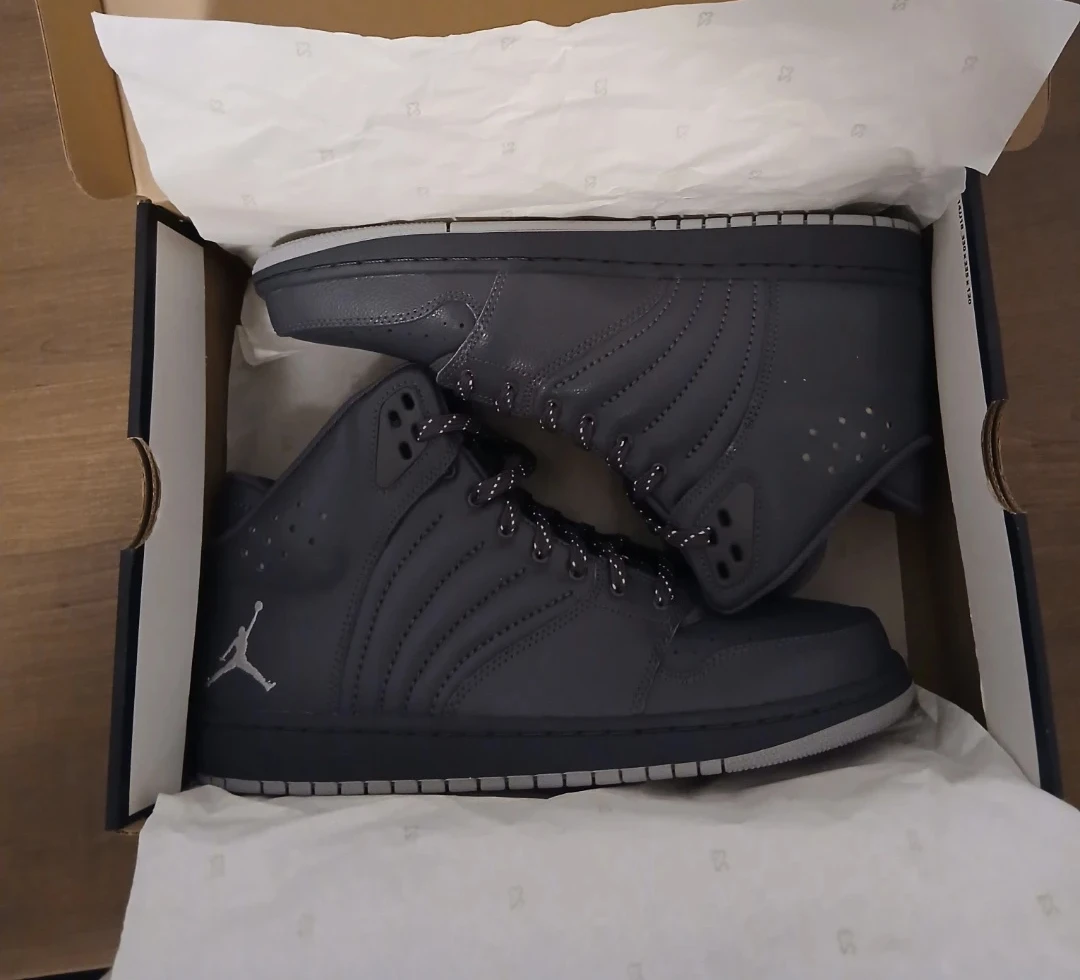 Jordan Flight 4 Dark Grey/Wolf Grey Sneakers - Size 10.5