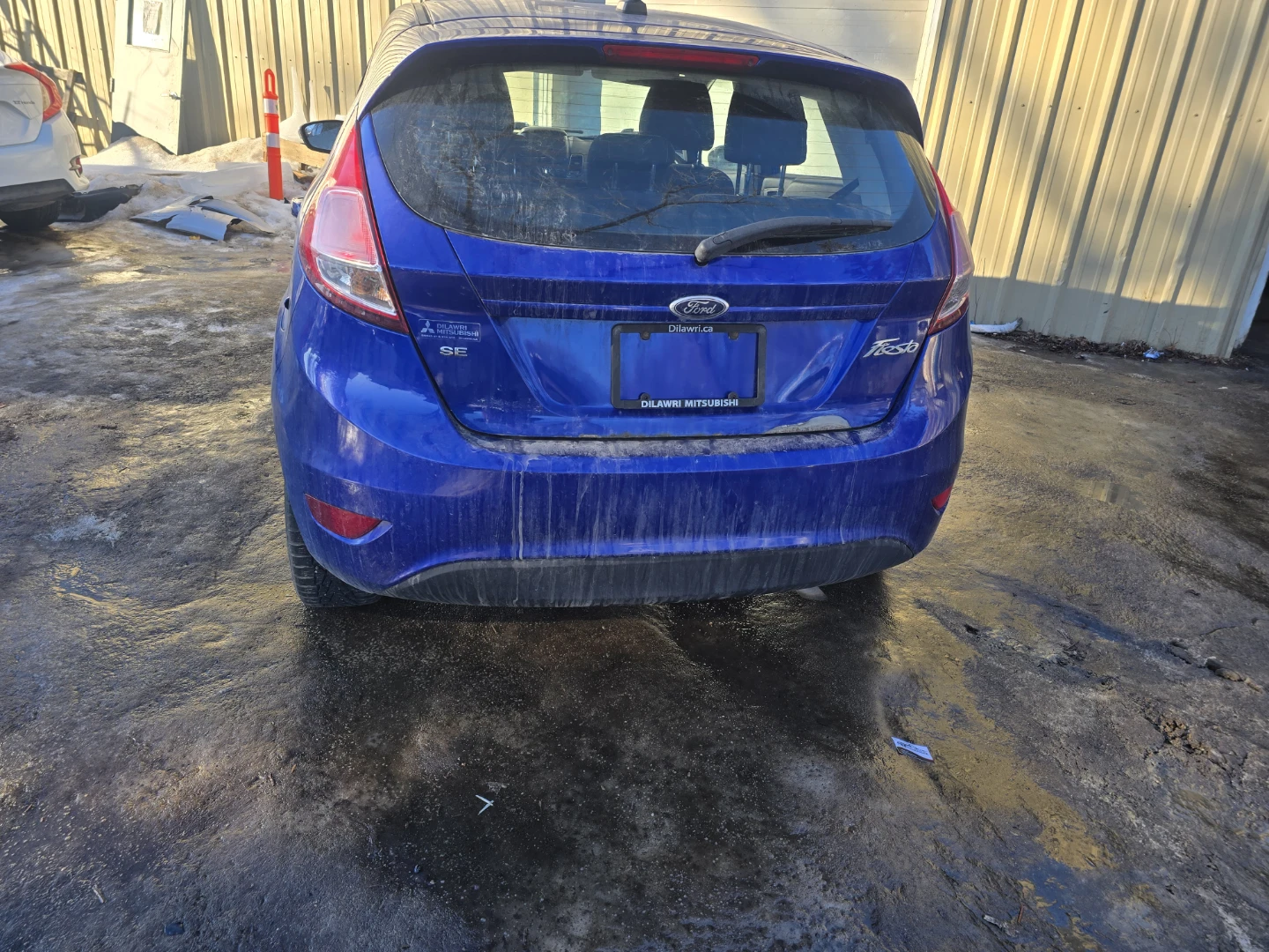 Blue Ford Fiesta SE Hatchback - photo 2
