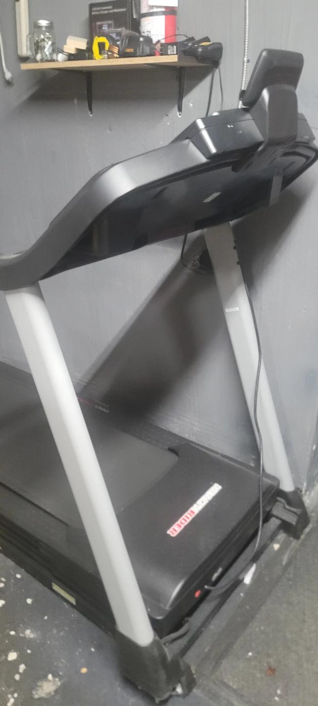 HealthRider Treadmill - photo 2
