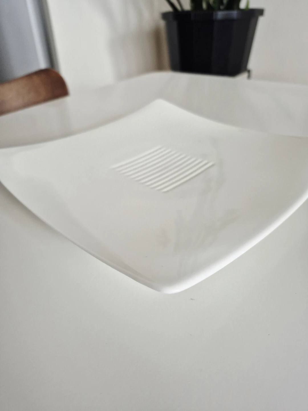 Fortessa Bone China Square Plates (Set of 3) - photo 2