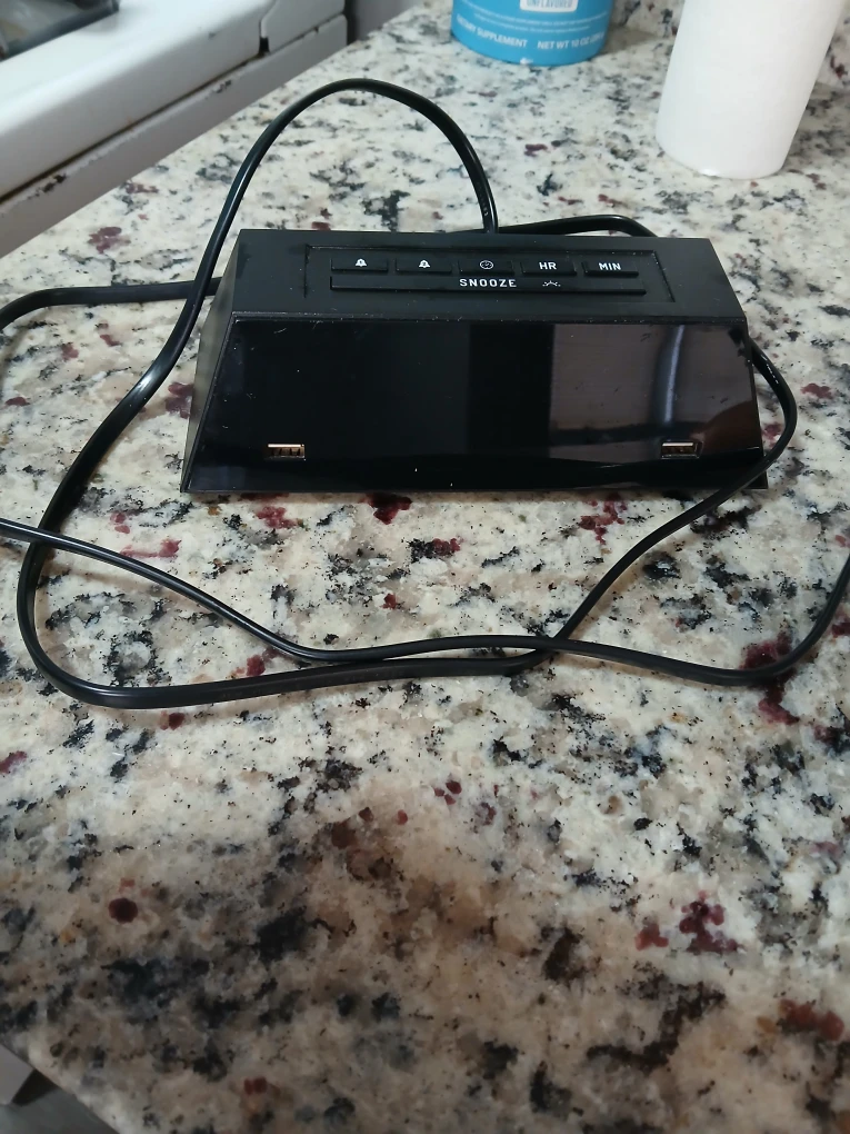 Capello CA-22 Dual USB Charging Clock